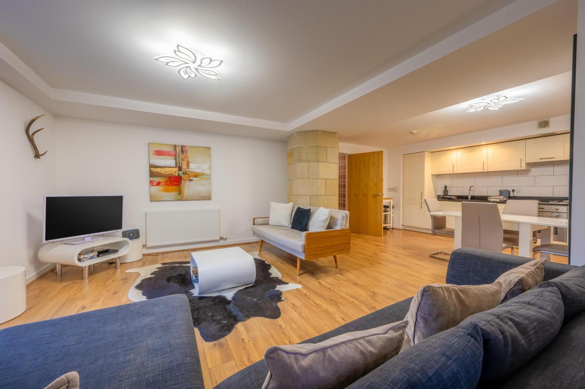 Ac19 Lower North Aisle - Luxury Self Catering 2 Bedroom Apartment Fort Augustus Exterior photo